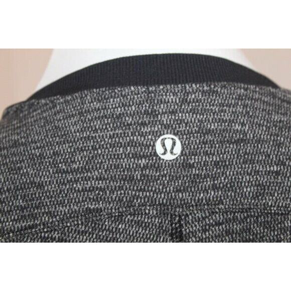 LULULEMON  Sz 4? 6? Base Runner Black Gray Mini Check Pique Ruffle Shoulder Top - Picture 2 of 7